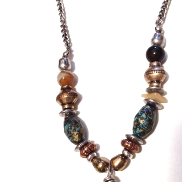 ROXY AND LOLA SILVER-TONE BEADED 3-TONE ROUND METAL PENDANT 17-20" NECKLACE - Picture 3 of 8